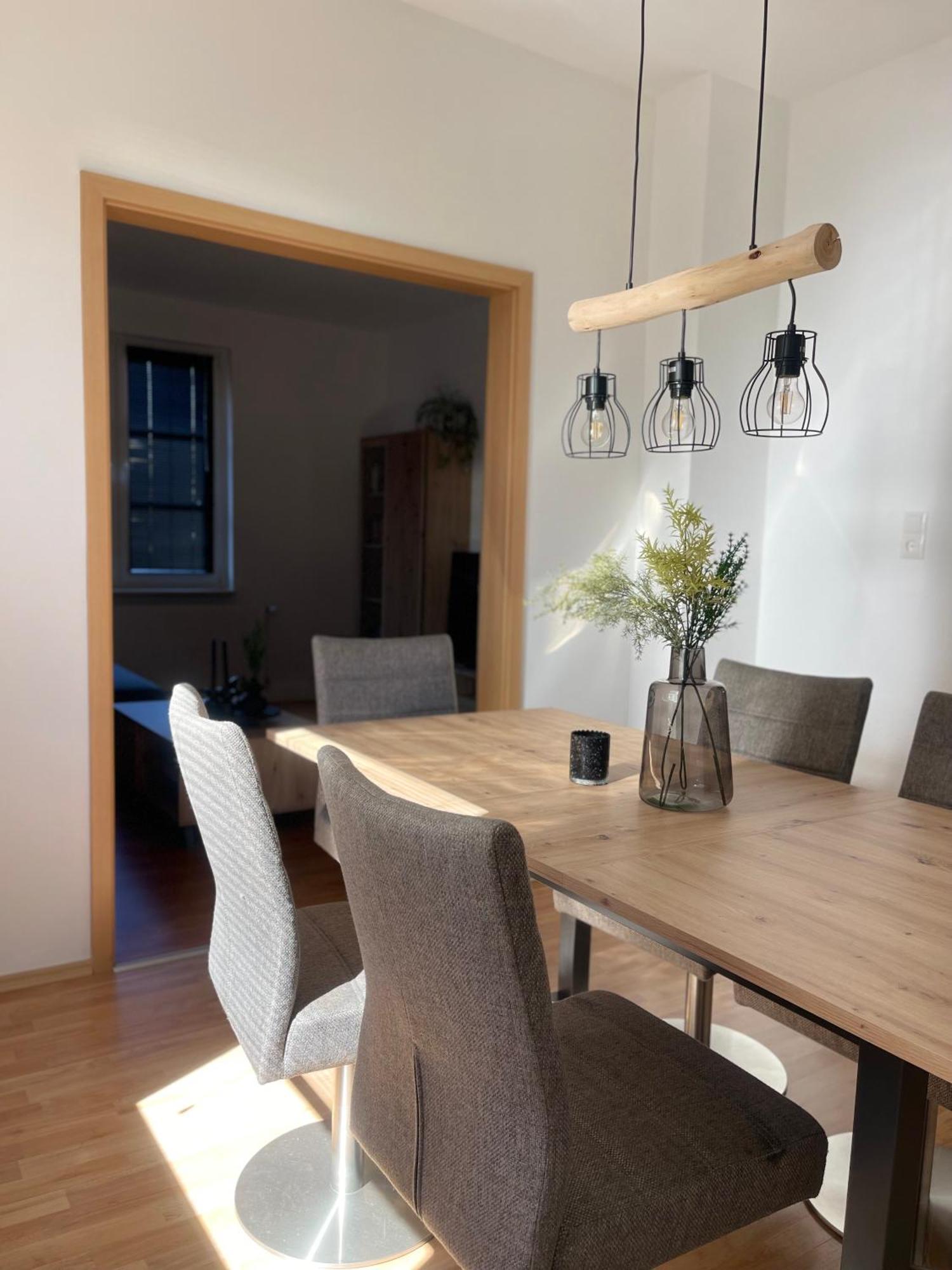 Gemuetliche, Helle In Appartement